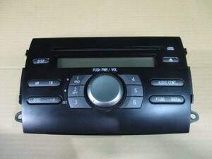 [25030] ◇ Daihatsu Move L175s подлинная CD Deck 86180-B2410