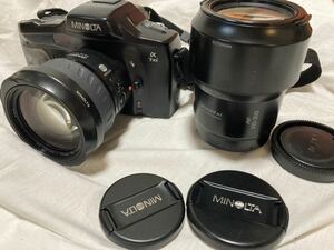 MINOLTA ミノルタ α-7xi一眼レフカメラUSED※手持ち色褪せあり・フィルムカメラ・昭和カメラ・レアカメラ・望遠レンズ2個付き作動確認なし