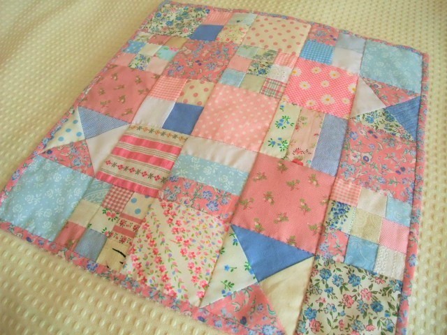 Tapisserie de tapis gratuite en patchwork fait à la main bleu et rose ② Expédition 140 yens, couture, broderie, Produit fini, autres