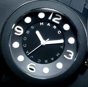 【新品】MARK BY MARC JACOBS マーク バイ マークジェイコブス レディース 腕時計 ブラック シリコン×ホワイト 激レア ラスト１！ の商品画像