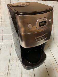 クイジナート ミル付 全自動 コーヒーメーカー DGB-625J シルバー