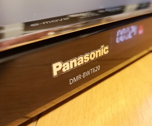 ◆◆ ［ 1TB → 4TB 新品WD40EURD 換装済 HDD1年保証］Panasonic DIGA DMR-BWT620 美品・新品リモコン・取説コピー・各ケーブル・動作品