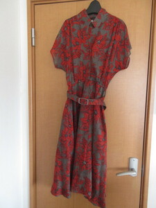 東京モード　USED　ワンピース　婦人服　送料２１０～　花柄　レッド　赤　サイズ明記のタグなし　寸法でご判断ください。