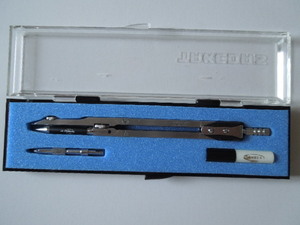  large compass takeda made unused goods 0.5mm knock type with attachment .
