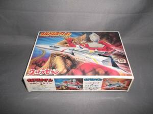  plastic model Ultra Hawk 1 number Ultra Seven + Gomora 