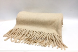  fee . mountain )ASAUCE MELER for Ron Herman Ron Herman special order a sauce mere baby Camel fringe stole muffler beige 