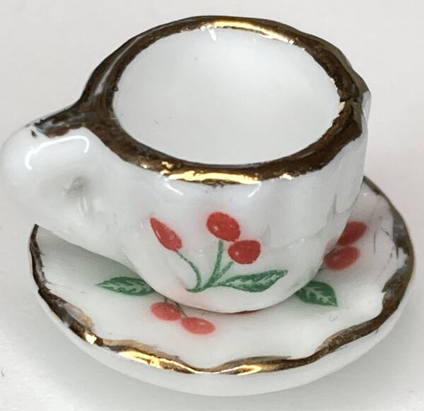 ミニチュア2点 コーヒーカップ ティーカップ 陶器 カップ1&ソーサー1 チェリー柄