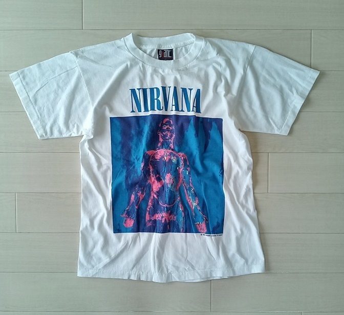 ヤフオク! -「nirvana tシャツ sliver」の落札相場・落札価格