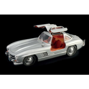 メルセデス・ベンツ 300 SL ガルウイング　1/16　プラモデル　イタレリ