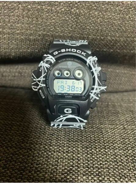 G-SHOCK『FUTURA』コラボモデル gd-x6900ftr-1jr