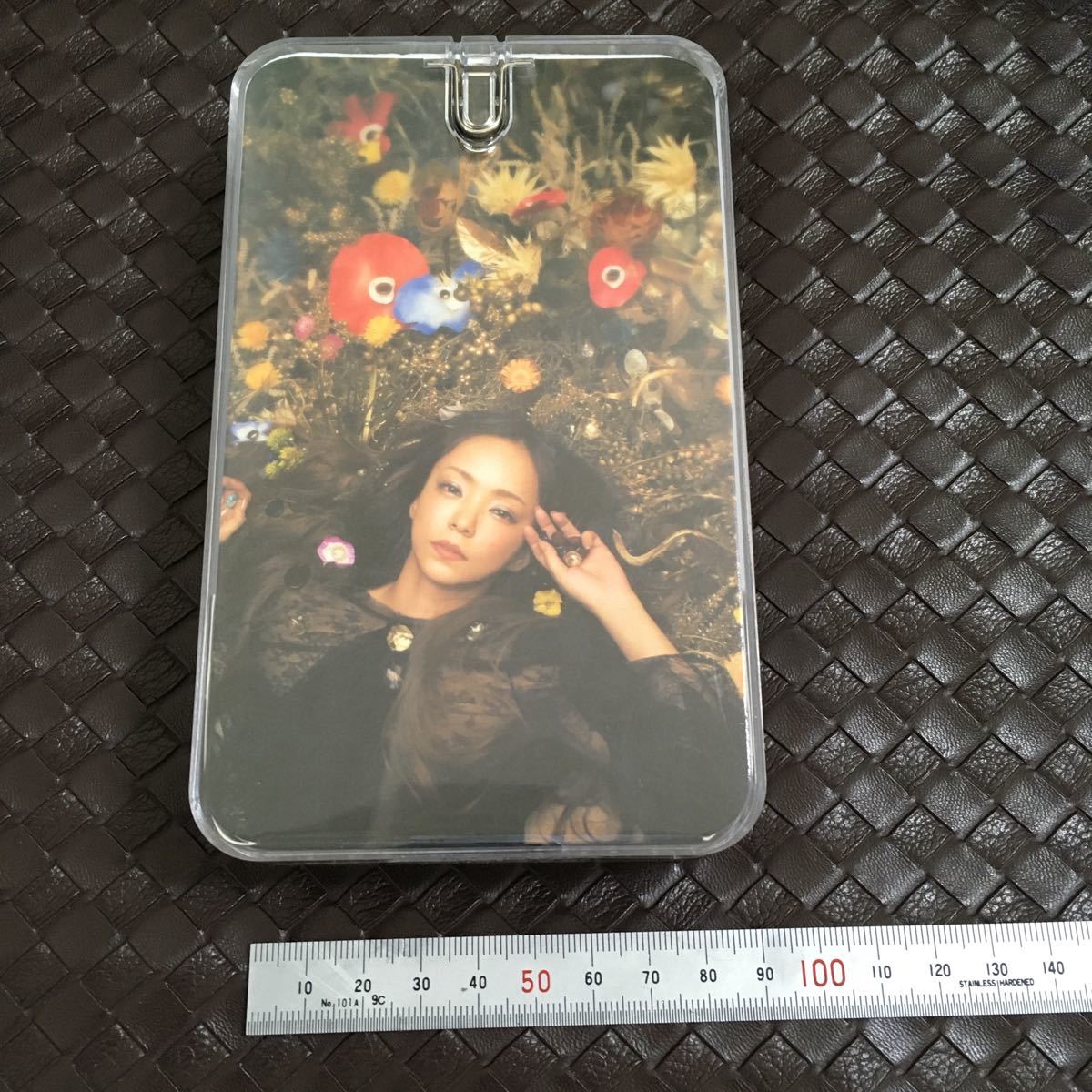 安室奈美恵 サインの値段と価格推移は?|14件の売買情報を集計した