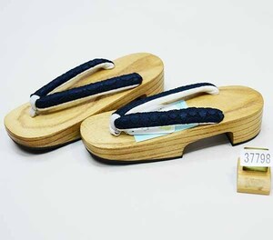  geta . geta plain wood for women race nose .24cm free size conform pair size 23.0cm~24.5cm white × navy blue color new goods ( stock ) cheap rice field shop NO37798