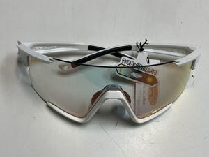 宅急便送料込み 即納 箱入 新品 カブト『122PH 調光サングラス』ホワイト×レッドクリア調光レンズ(正規店領収書付)OGKカブト