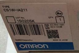 【送料無料】新品 OMORN プログラマブルコントローラ CS1W-IA211 【保証】