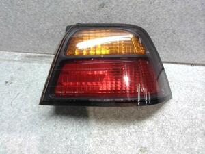 アコード GF-CF3 右テールランプ 1.8VTS NH578 R2220