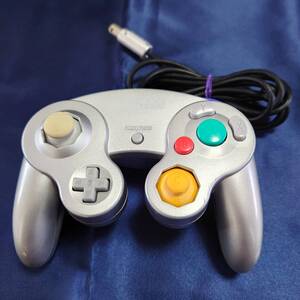 [Поздний тип] GameCube Game Cube Controller Silver DOL-003 Операция подтверждена [001]