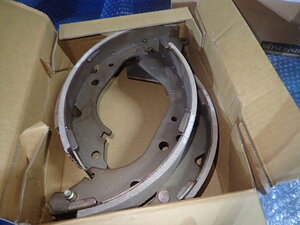  Land Cruiser van HZJ71 BJ70 PZJ70 HZJ75 HZJ81 brake shoe rear set v9118 7026 04497-60010