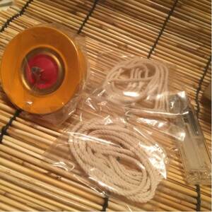  whirligig [ Showa era. that time thing ] cord 2 ps attaching { wooden } unused storage goods [ manufacture origin : calabash seal ] present condition reality goods same etc. goods delivery { yellow color } luck with money popular color 