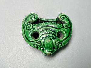 清時代 中国古玩 唐物 陶磁器 緑色 蝙蝠型 骨董 古董 古美術 水滴 サイズ約6.6×5.5×h4cm 文房具 清朝期 蝠形 中国古陶 書道具 時代