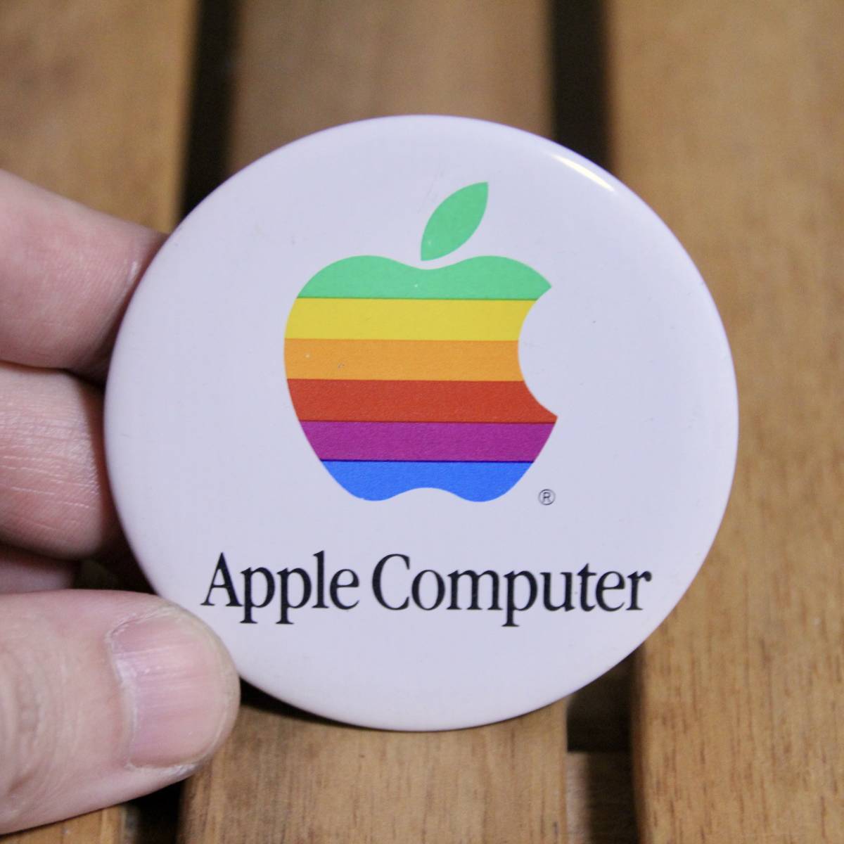 think different appleの値段と価格推移は？｜9件の売買データから