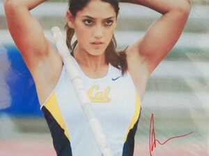 # alison * -stroke - key /Allison Stokke# [ with autograph photograph ]* woman land stick height .. player * *COA certificate attached *0 new goods unopened 0