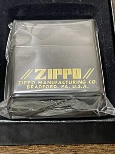 zippo 底面斜体 ロゴ ゴールド刻印 筆記体 ブラック 年代物 1989年製 BLACK 希少刻印 デットストック ケース 保証書