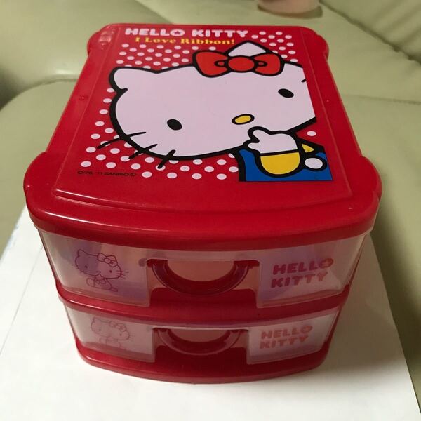 HELLO KITTY 2段引き出し 小物入れ ハローキティー中古品 小さめ