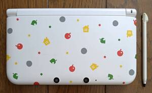 ニンテンドー3DS LL とびだせ どうぶつの森パック 限定カラー 中古品 スティック破損 本体に不具合なし タッチペン SDカード付き 送料無料