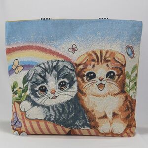 ★猫柄トートバッグ ネコ柄ショルダーバッグ ファスナー 虹と蝶々と2匹の猫 柔らか 派手め 目立つ絵柄 大容量 レディース キッズ BA48