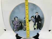 国内発送 ROYAL WORCESTER、SPODE 英国ロイヤルファミリー 写真プレート（約22cm）英国ロイヤル 英国製 C-28_画像5