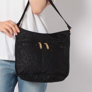 ★新品★ レスポートサック パフィーブロッサムズ ブラック 花柄 ショルダーバッグ