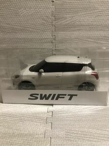 1/18 スズキ SUZUKI 新型スイフト SWIFT カラーサンプル ミニカー 非売品 ディーラー特注 ピュアホワイトパール