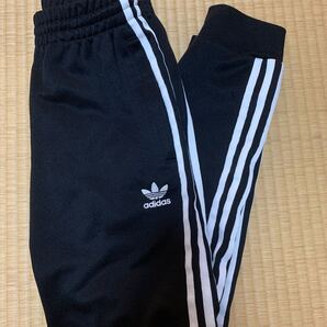 adidas originals トラックパンツ
