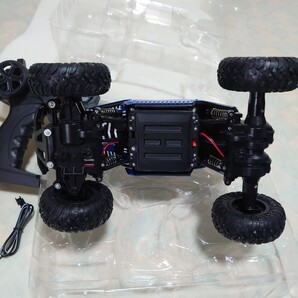 1/16送信機付きラジコンカー