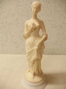 0620631w【Demain ドマン 女性 置物】イタリア製/女性像/樹脂製?/H41cm/中古品