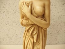 0620569w【SCULPTOR G.RUGGERI 裸婦像 イタリア製】樹脂製/女性/置物/中古品*欠けや傷,擦れや汚れ有り/高さ*37.5cm程_画像6