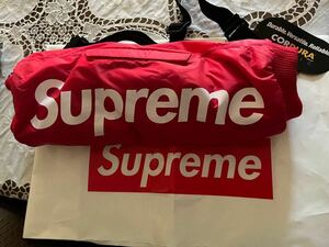 希少SUPREMEのハンドウォーマー新品未使用。