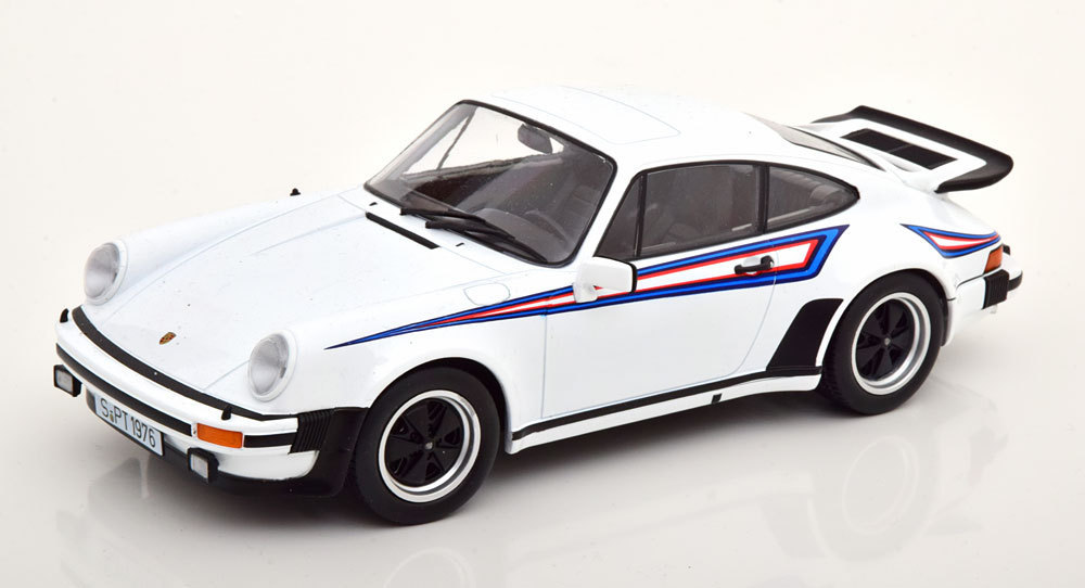 KK-Scale 1/18 ポルシェ 911 (930) ターボ 3.0 1976 マルティニ