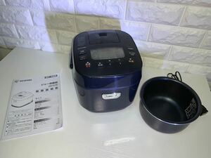 【高年式】アイリスオーヤマ　３合マイコンジャー炊飯器　RC-ME30-B