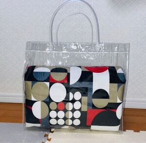【新品】レジャーシート ピクニック 厚手 簡単収納 防水 (ドット) 150*200