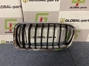 【GP美品】純正品 BMW 3シリーズ F30/31 フロントグリル 左 51137260497