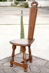 ビンテージ スペイン製 スパニッシュスツール ハンドカーブドチェアー 木製彫刻三脚椅子 花台としてもGood! 幅34cm 高さ100cm OYT