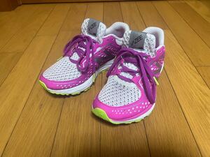 ニューバランス 23cm ランニングシューズ