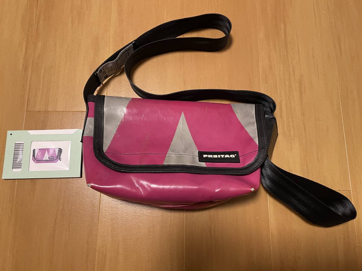 FREITAG HAWAII FIVE-O ハワイファイブオーブラックピンク-