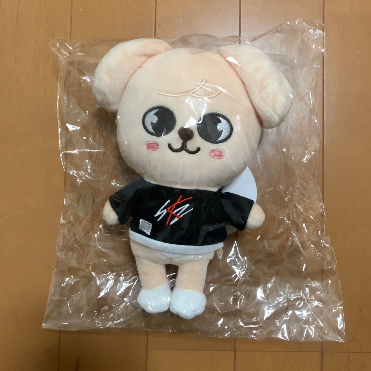 SALE/98%OFF】 ポラ付 skzoo バンチャン ぬいぐるみ アイドル 公式超安い SKZOO ぬいぐるみ Straykids Chan Wolf バンチャン キャラクターグッズ