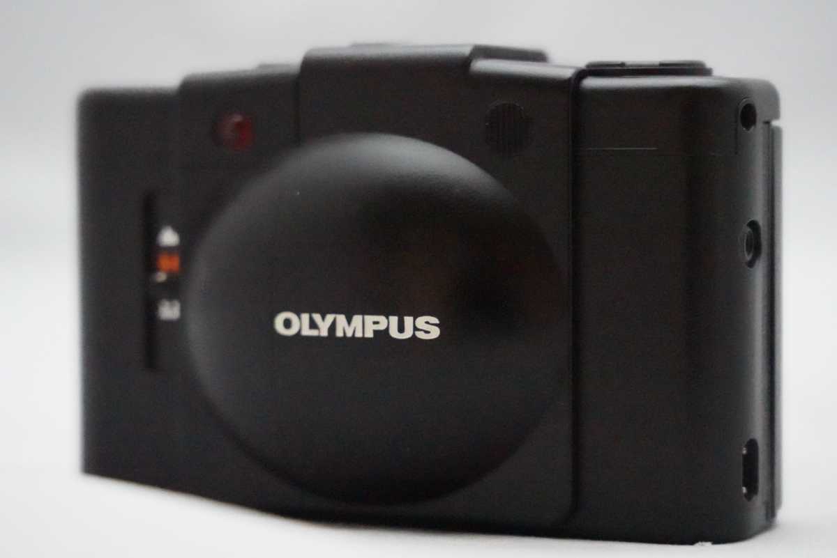 ☆大人気のフィルムカメラ☆ オリンパス XA2 ボディ D.ズイコー F=1:3.5 35㎜ OLYMPUS XA2 Body D.ZUIKO 3.5 35 希少品 お見逃しなく