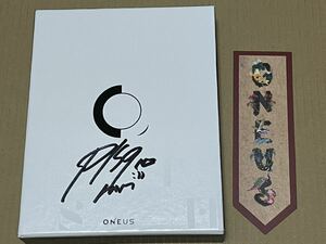 送料込 サイン入り ONEUS - FLY WITH US