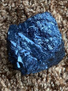 天然石　ブラックトルマリン原石　縦約　2.8センチ　横約　2.6センチ　厚み約　2.4センチ　重量　約　1819.5g M