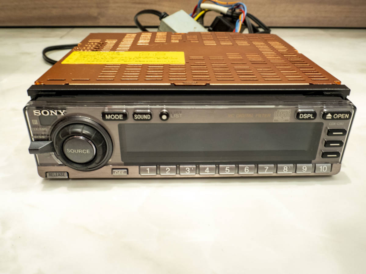 ディスプレイが鮮明!名機SONY CDプレイヤー CDX-C90