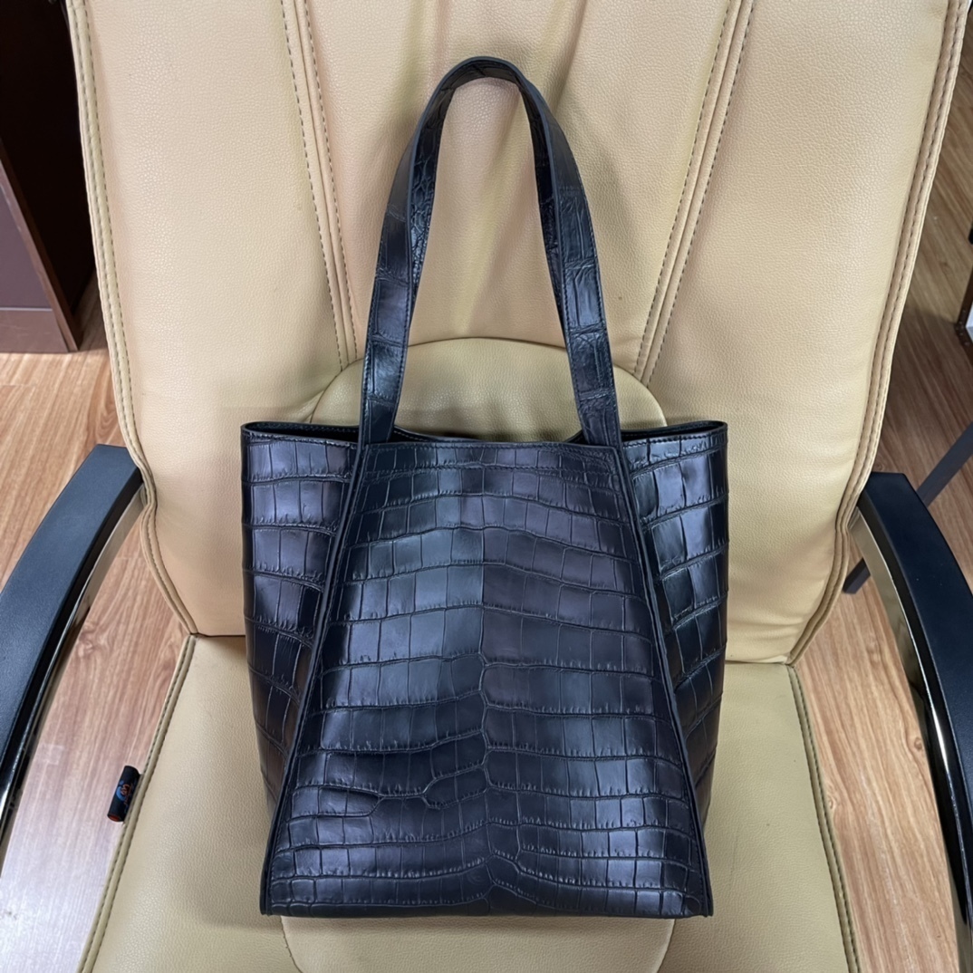 Modell Royal ドイツ製 光沢ワニ革 クロコダイルレザー ハンドバッグ-